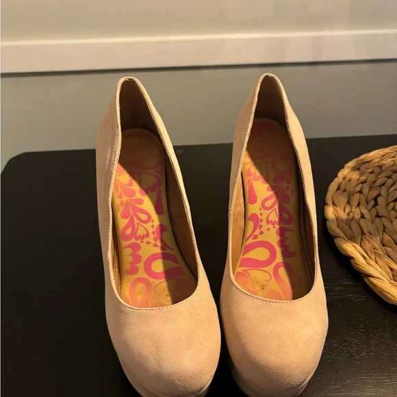 Steve Madden Pammyy Blush Suede Platform Wedges - Picture 8 of 14